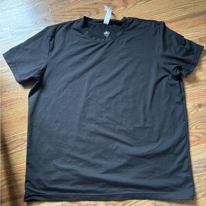 ALO Yoga Men’s Black Short Sleeve Crew T-Shirt